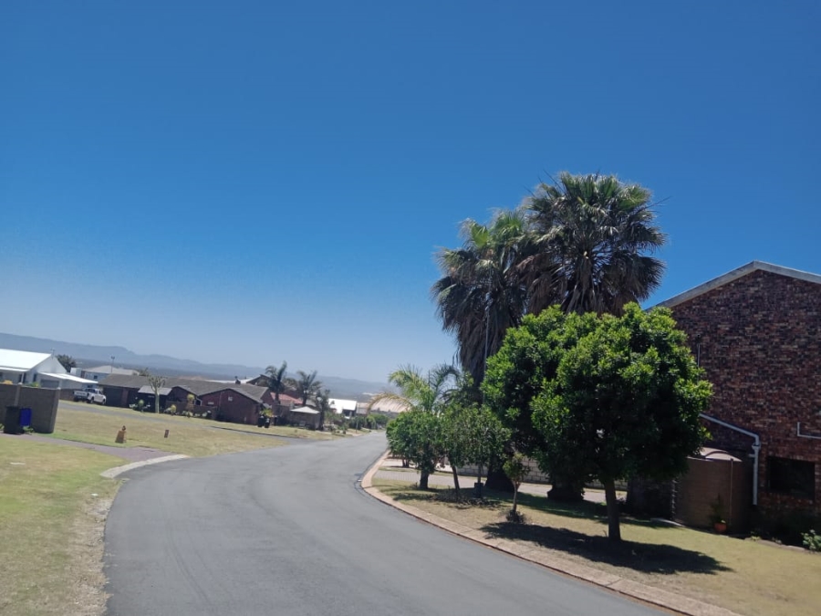 Commercial Property for Sale in Wavecrest Eastern Cape
